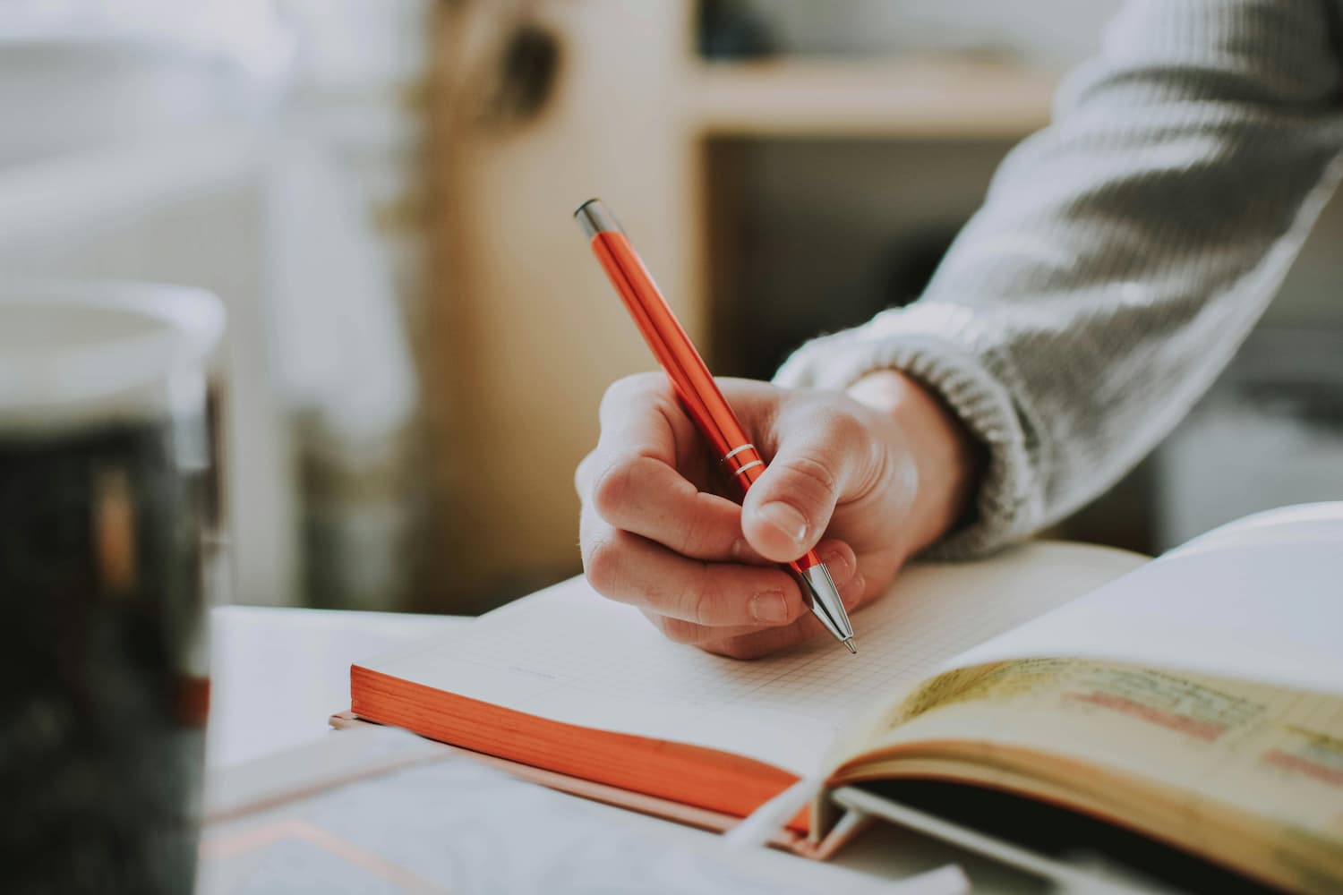 The Art of Ghostwriting: Blending Academic Excellence with Sustainable Success